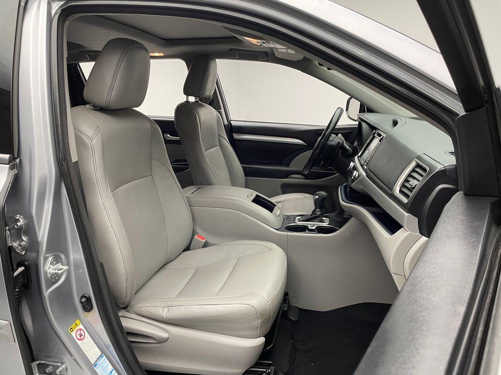 used 2016 Toyota Highlander car, priced at $20,900