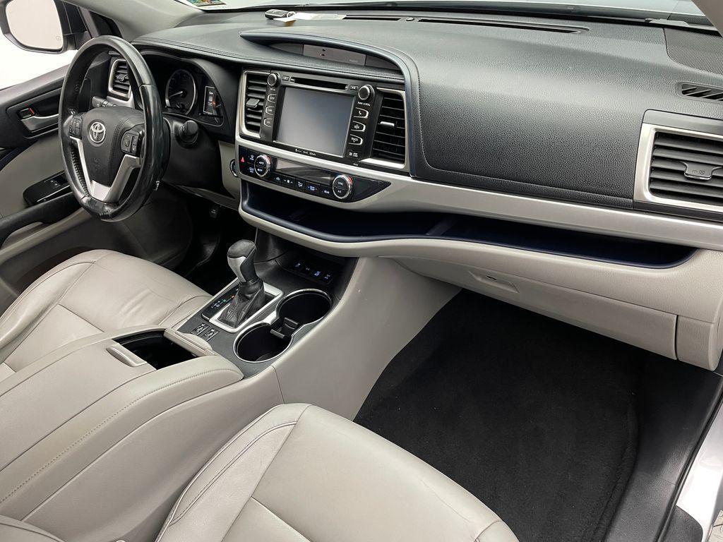 used 2016 Toyota Highlander car, priced at $20,900