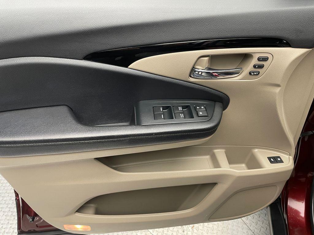 used 2022 Honda Pilot car, priced at $34,500