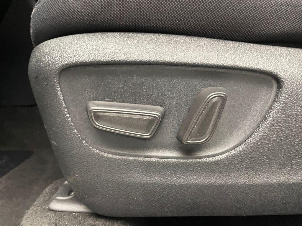 used 2023 Toyota Highlander car, priced at $33,900
