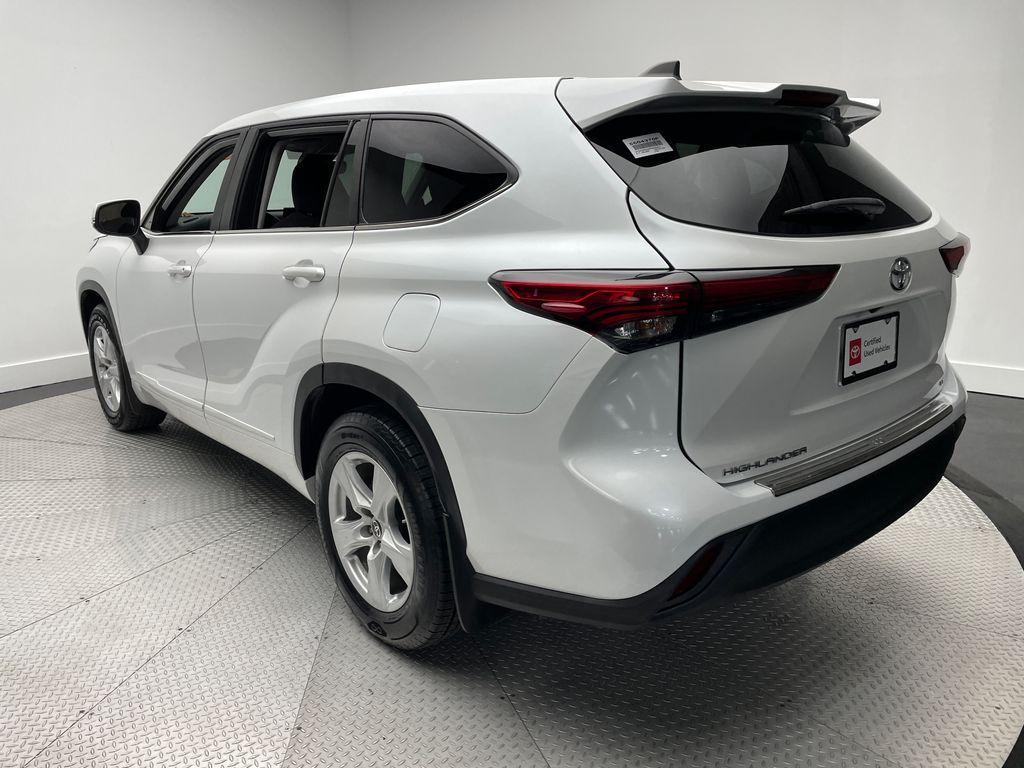 used 2023 Toyota Highlander car, priced at $33,900