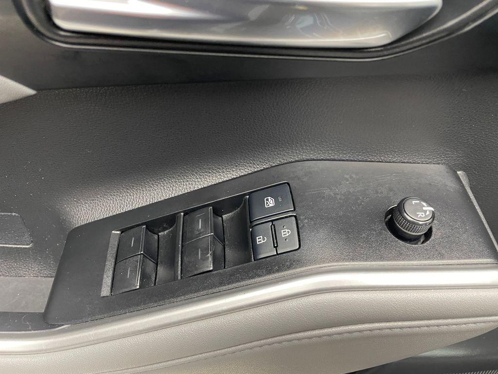 used 2022 Toyota Highlander car, priced at $36,000