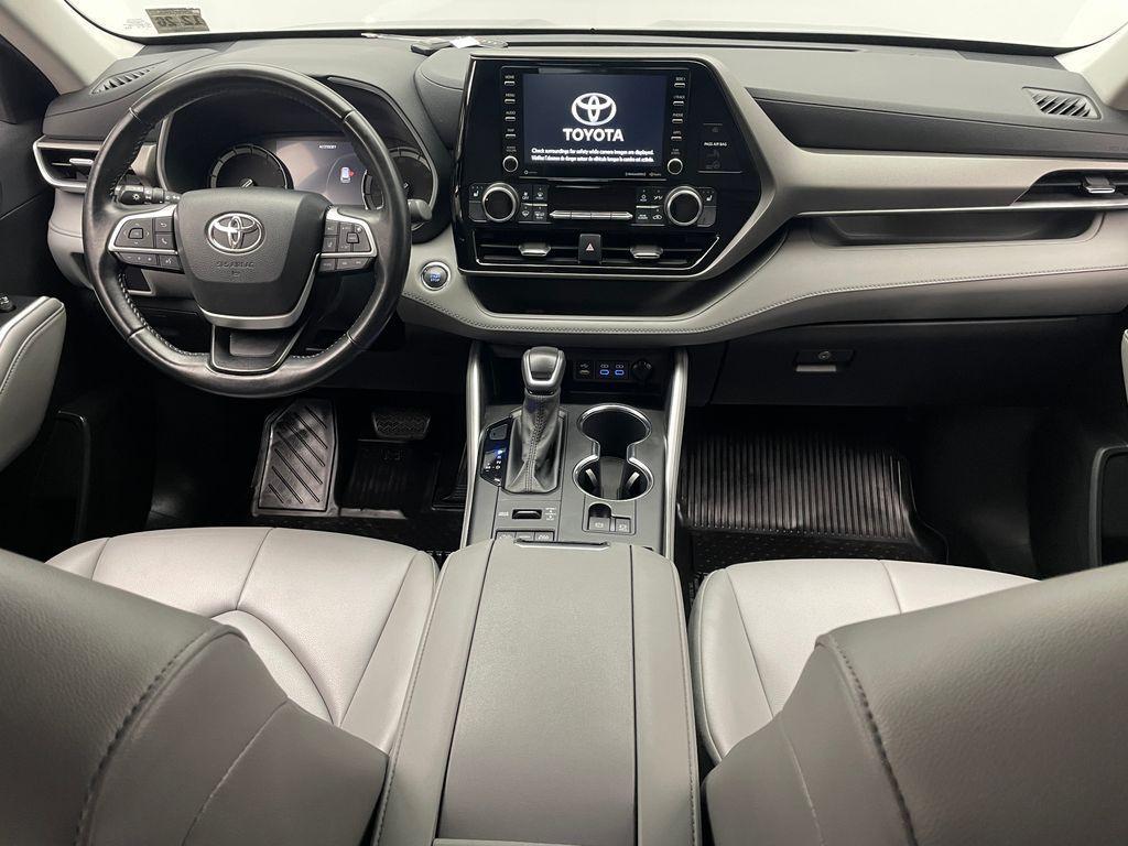 used 2022 Toyota Highlander car, priced at $36,000