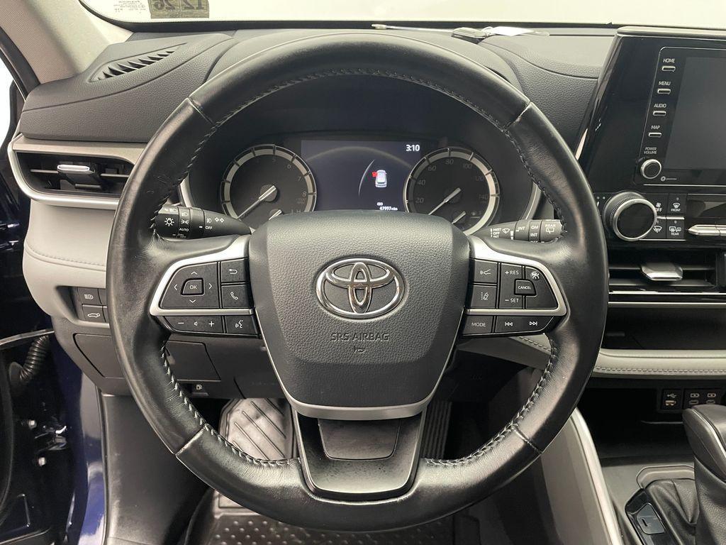 used 2022 Toyota Highlander car, priced at $36,000
