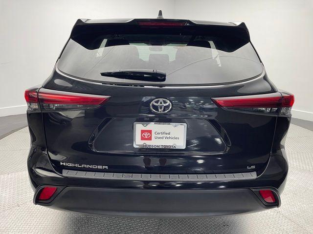 used 2023 Toyota Highlander car, priced at $33,900