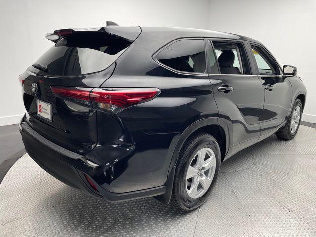 used 2023 Toyota Highlander car, priced at $33,900