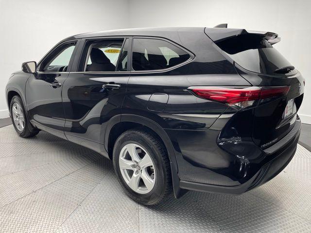 used 2023 Toyota Highlander car, priced at $33,900