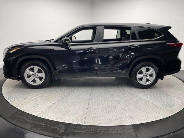 used 2023 Toyota Highlander car, priced at $33,900
