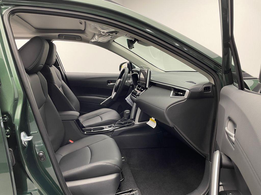 new 2025 Toyota Corolla Cross car, priced at $35,088