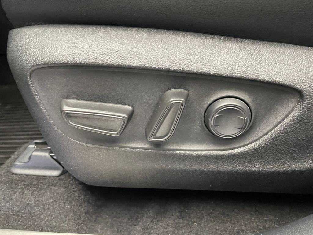 used 2024 Toyota Highlander car, priced at $46,900