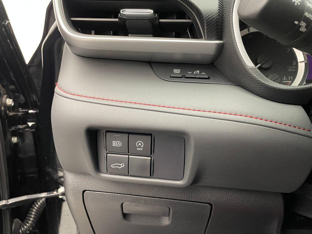 used 2024 Toyota Highlander car, priced at $46,900