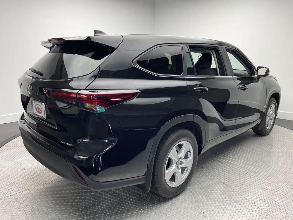 new 2025 Toyota Highlander car, priced at $43,293