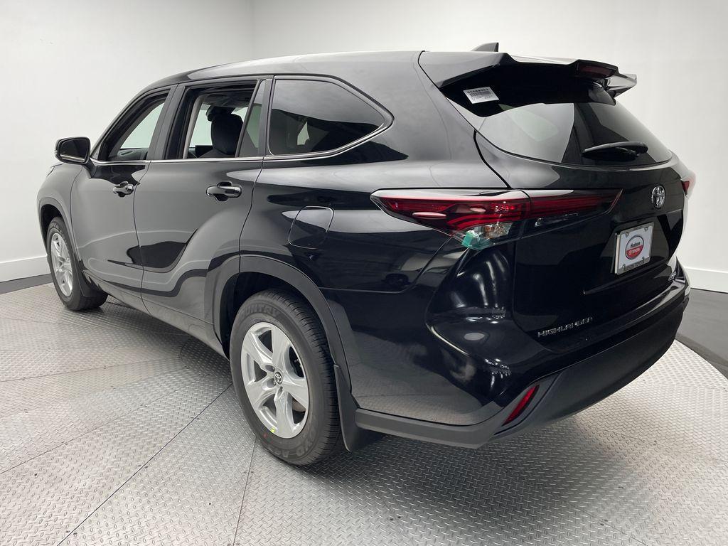 new 2025 Toyota Highlander car, priced at $43,293