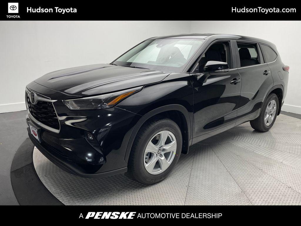 new 2025 Toyota Highlander car, priced at $43,293