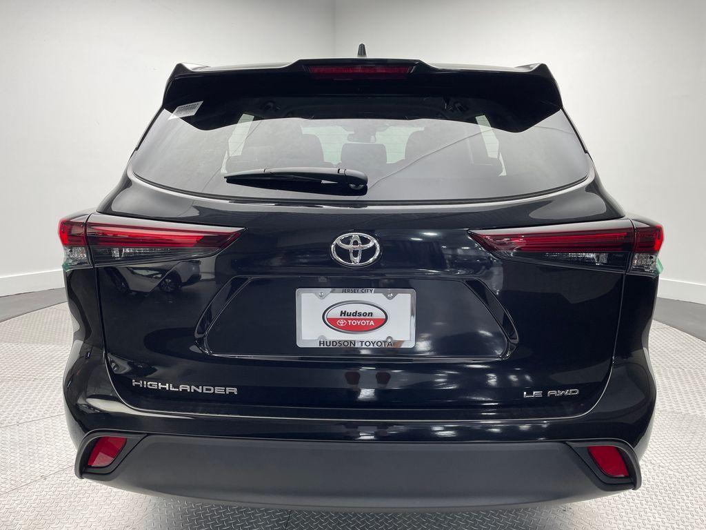 new 2025 Toyota Highlander car, priced at $43,293