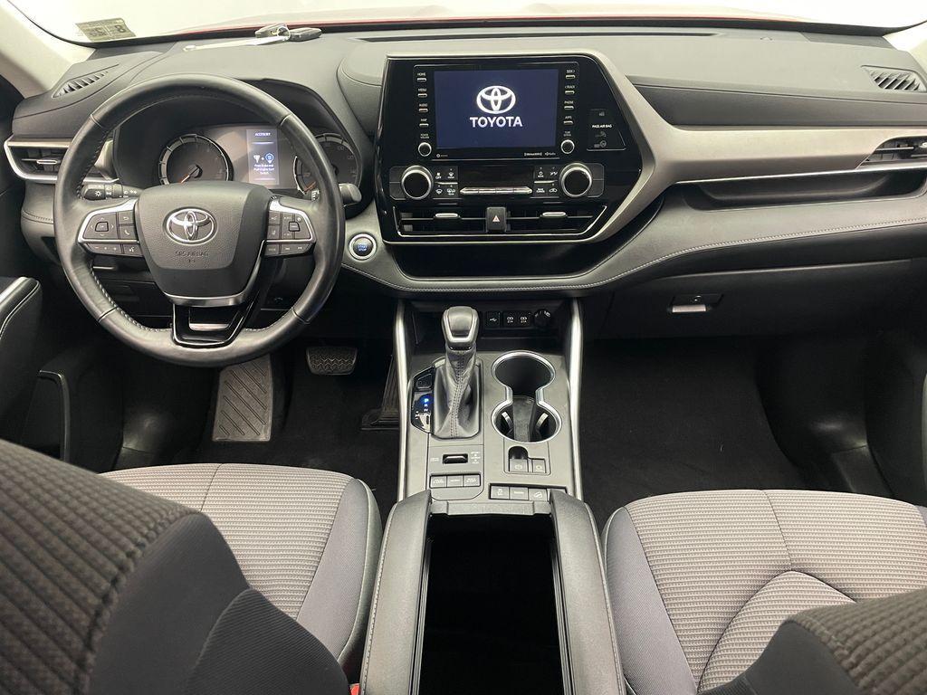 used 2020 Toyota Highlander car, priced at $30,900