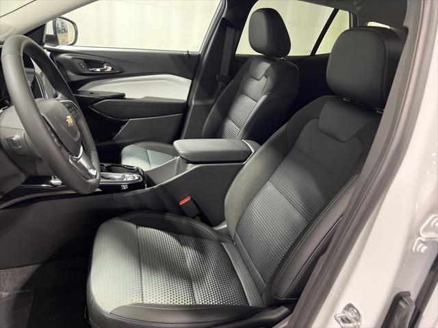 new 2025 Chevrolet Trax car, priced at $25,735