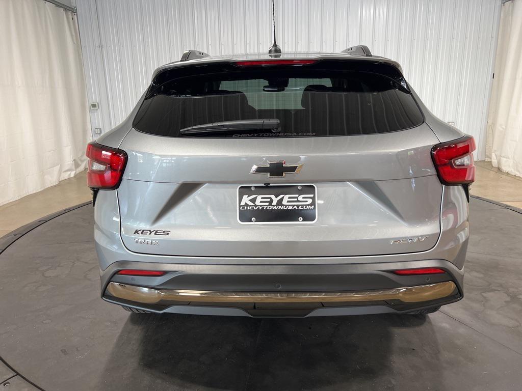 new 2025 Chevrolet Trax car, priced at $26,955