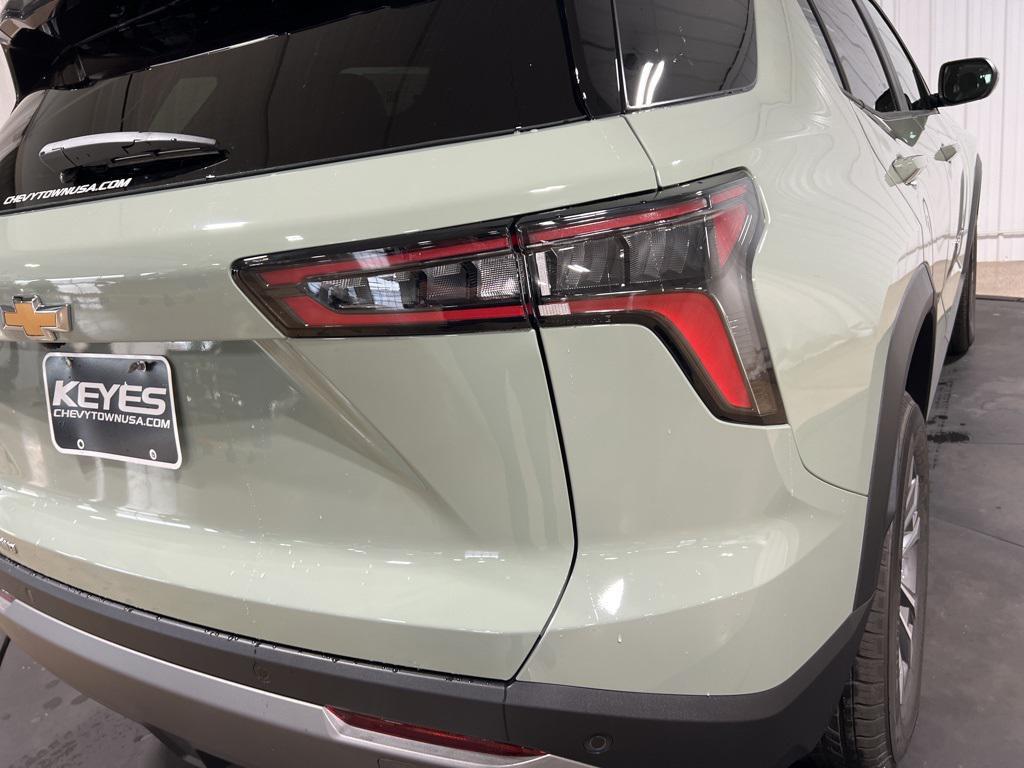 new 2026 Chevrolet Equinox car, priced at $34,865