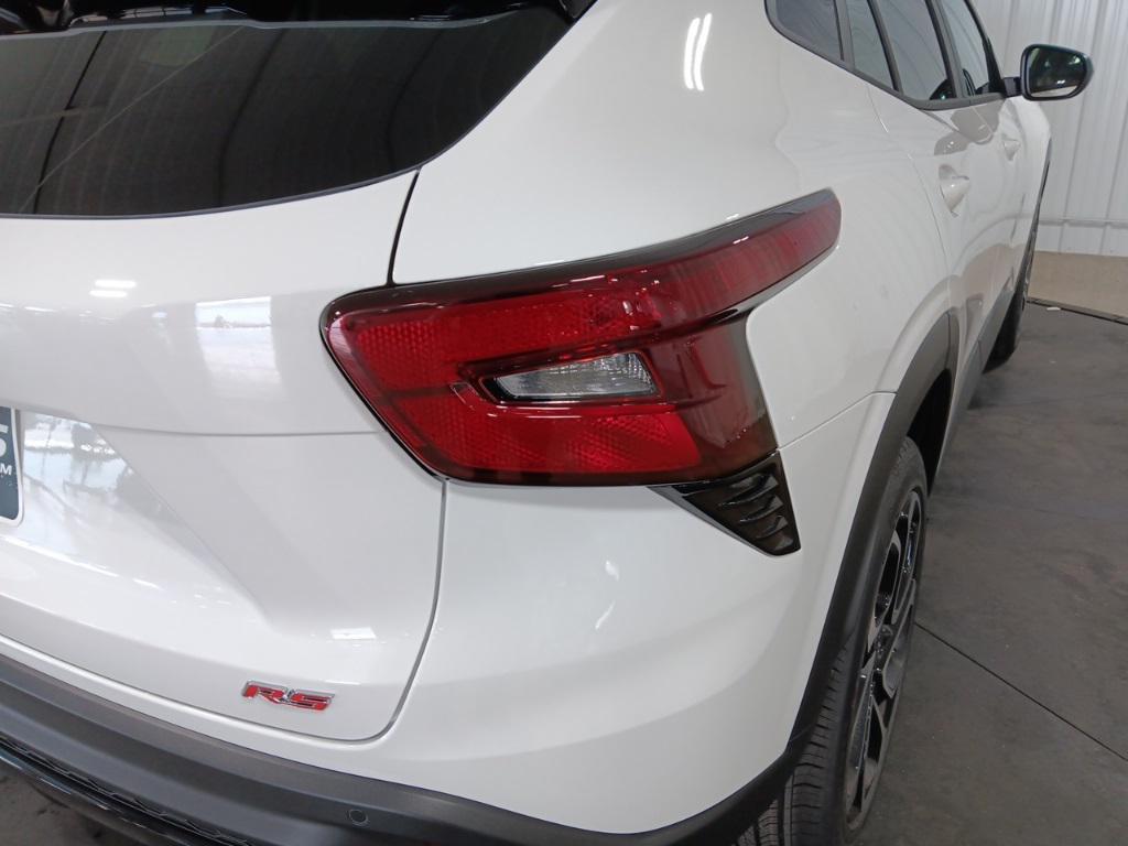 new 2025 Chevrolet Trax car, priced at $27,850