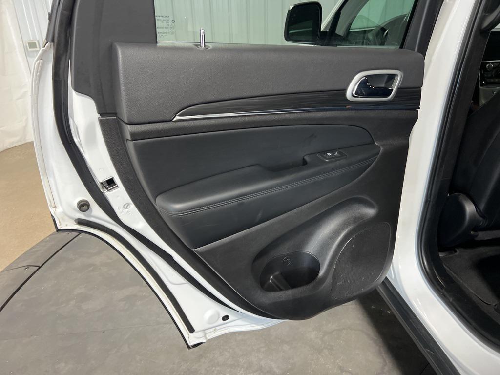used 2021 Jeep Grand Cherokee car, priced at $28,983