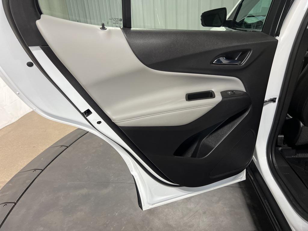 used 2021 Chevrolet Equinox car, priced at $25,483