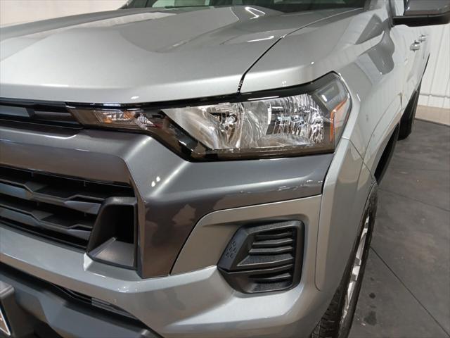 new 2025 Chevrolet Colorado car, priced at $41,155