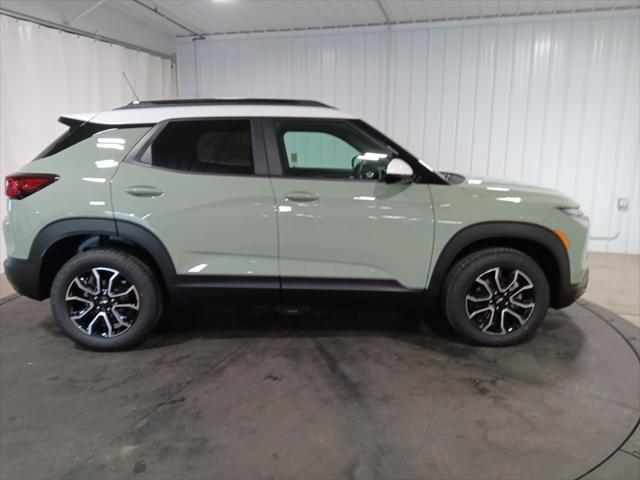 new 2025 Chevrolet TrailBlazer car, priced at $32,185