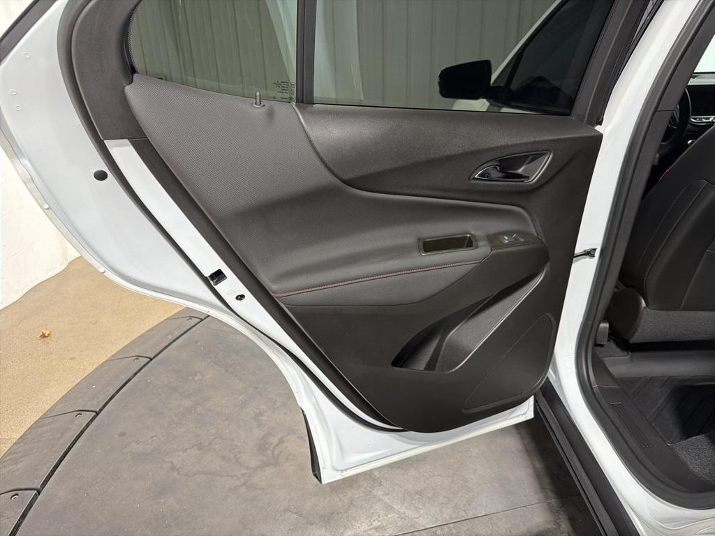 used 2024 Chevrolet Equinox car, priced at $28,983