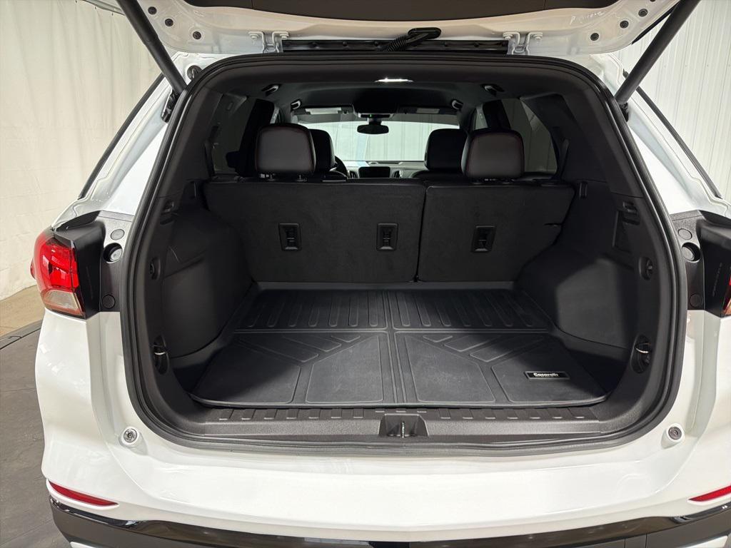 used 2024 Chevrolet Equinox car, priced at $28,983