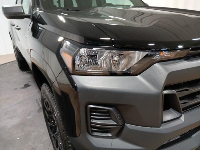 new 2025 Chevrolet Colorado car, priced at $40,190