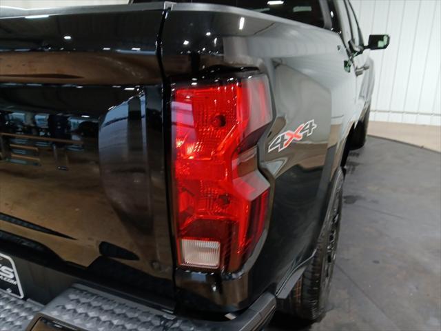 new 2025 Chevrolet Colorado car, priced at $40,190