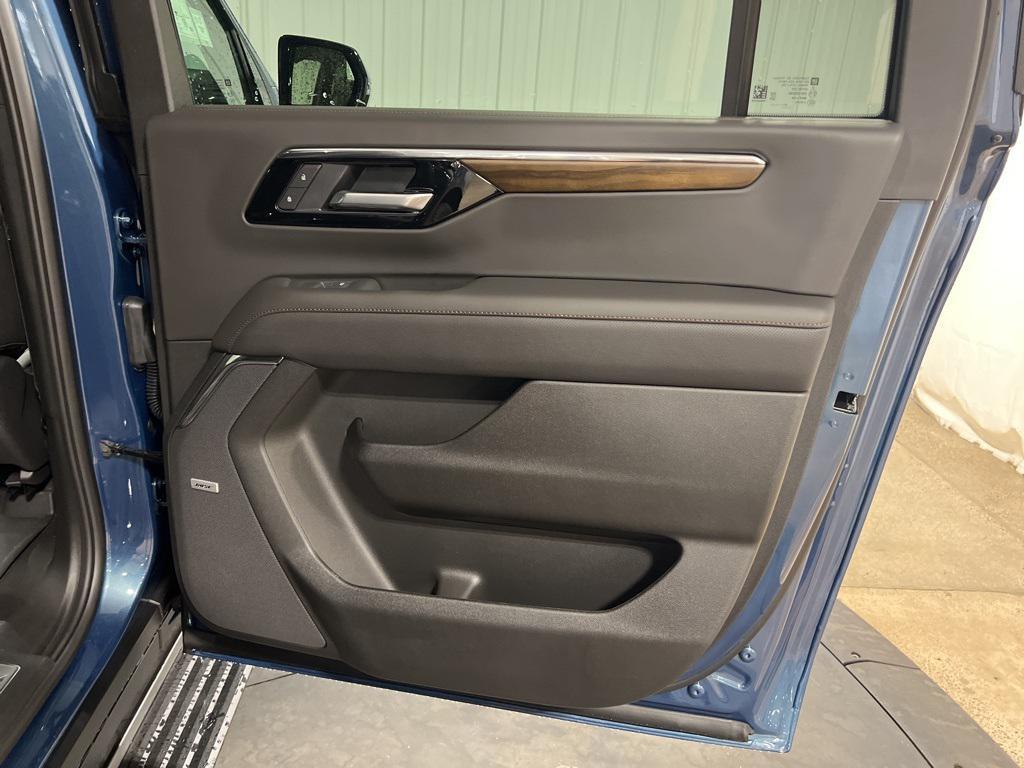 new 2026 Chevrolet Suburban car, priced at $93,364