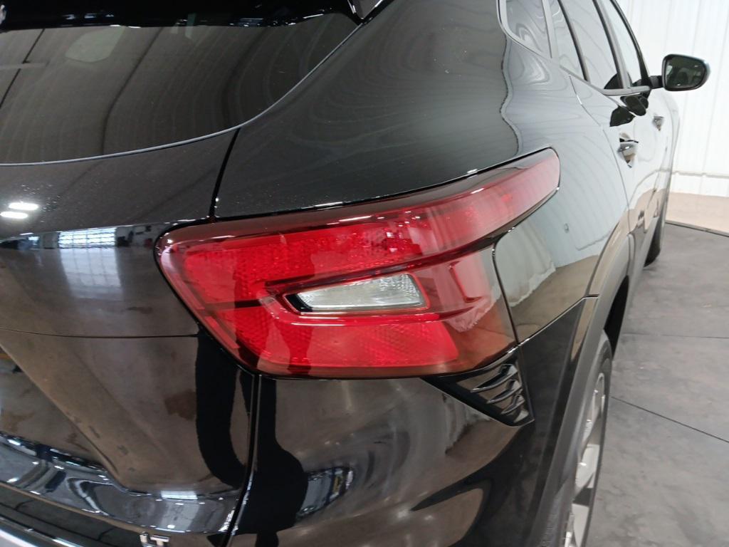 new 2025 Chevrolet Trax car, priced at $25,750