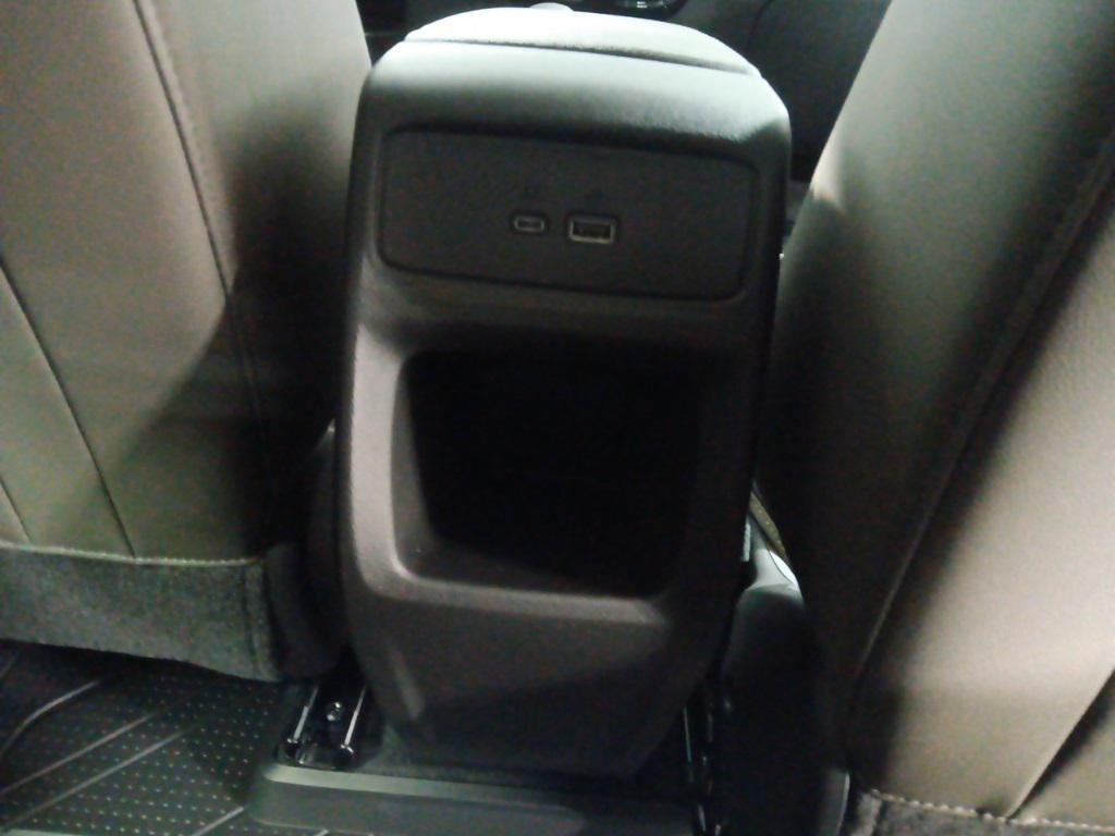 new 2025 Chevrolet Trax car, priced at $27,850