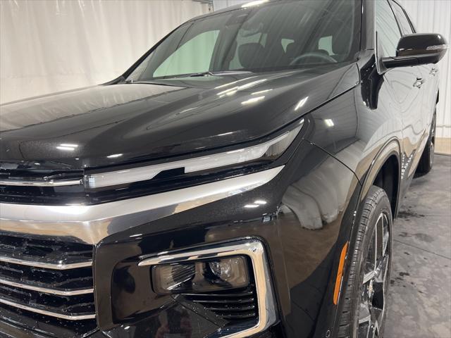 new 2025 Chevrolet Traverse car, priced at $59,410