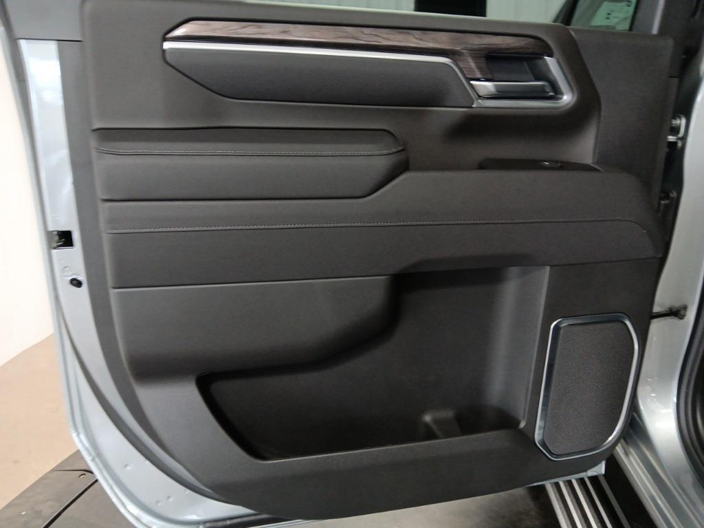 new 2025 Chevrolet Silverado 3500 car, priced at $87,370