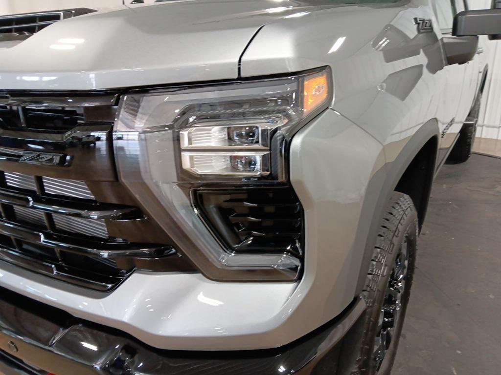 new 2025 Chevrolet Silverado 3500 car, priced at $87,370