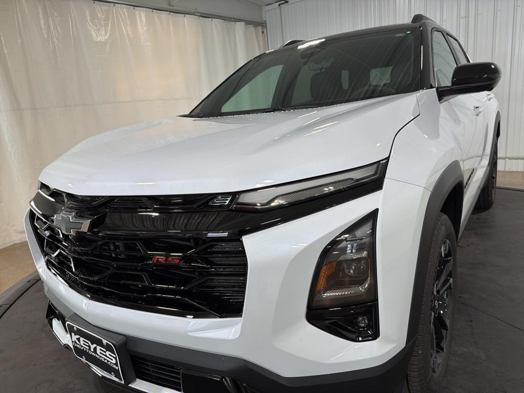 new 2026 Chevrolet Equinox car, priced at $42,105