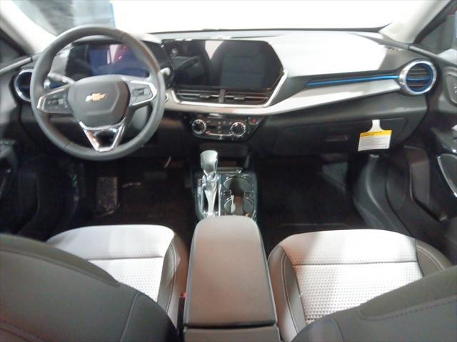 new 2025 Chevrolet Trax car, priced at $25,735
