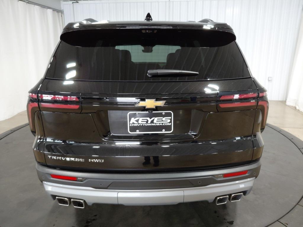 new 2026 Chevrolet Traverse car, priced at $47,345