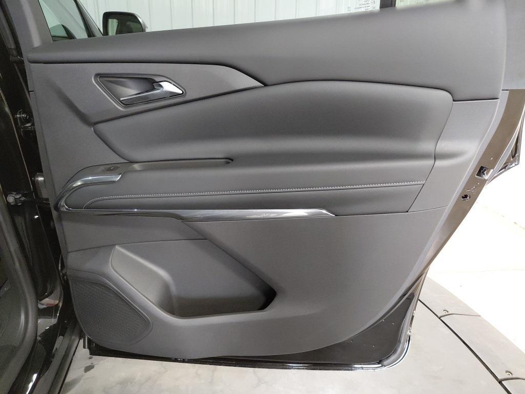new 2026 Chevrolet Traverse car, priced at $47,345