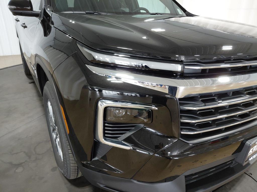 new 2026 Chevrolet Traverse car, priced at $47,345