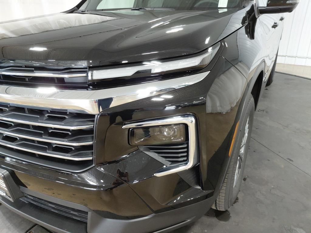 new 2026 Chevrolet Traverse car, priced at $47,345