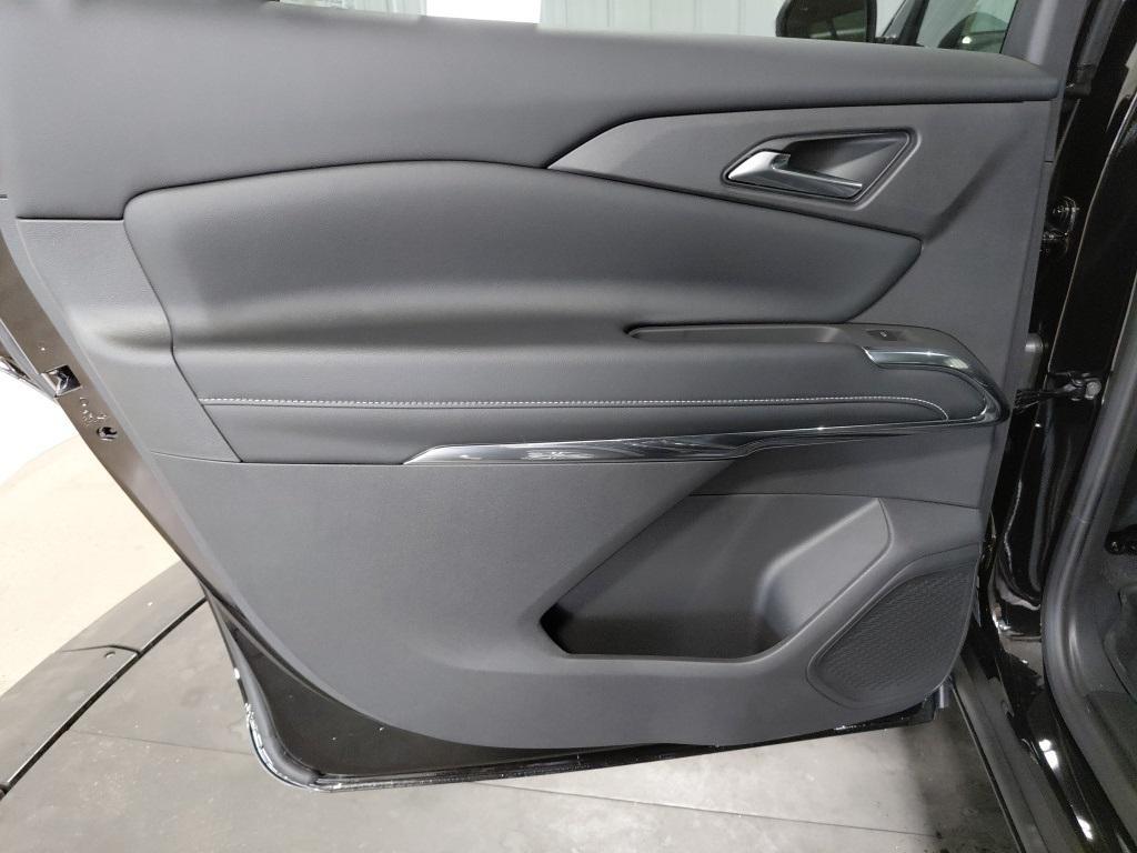new 2026 Chevrolet Traverse car, priced at $47,345