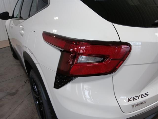 new 2025 Chevrolet Trax car, priced at $26,955