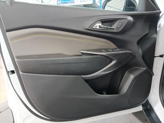 new 2025 Chevrolet Trax car, priced at $26,955