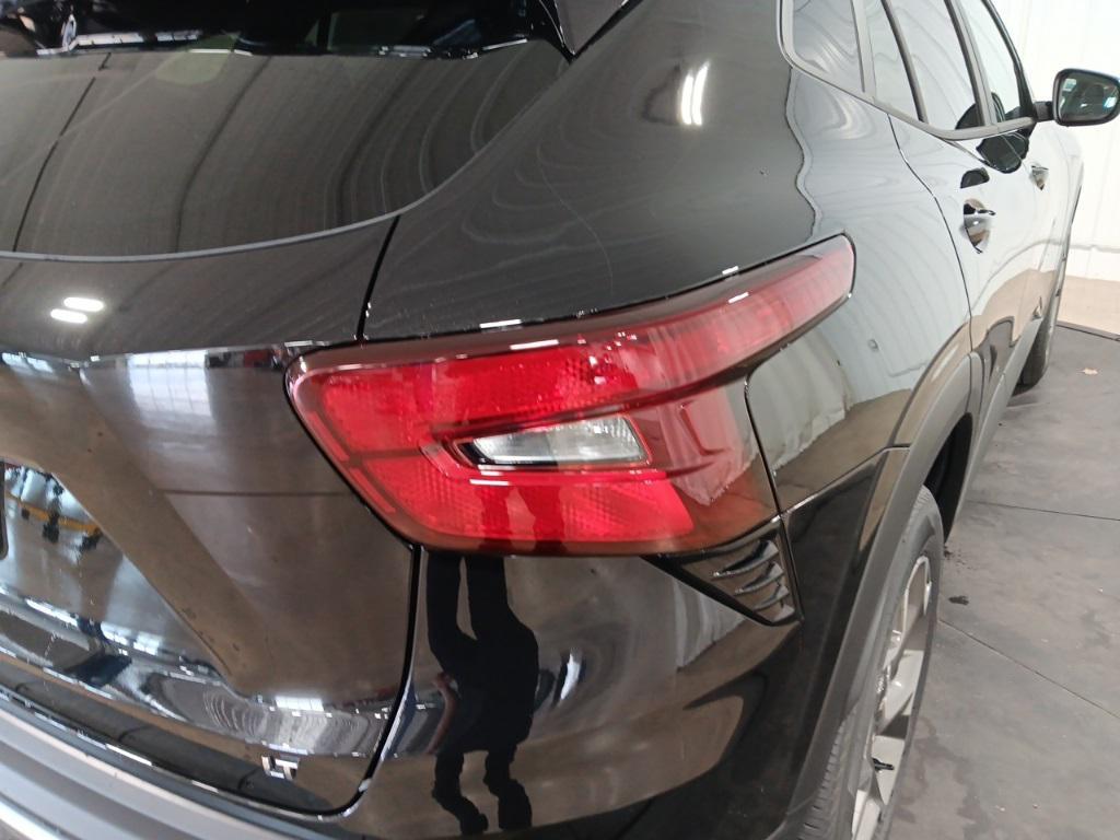 new 2025 Chevrolet Trax car, priced at $25,750