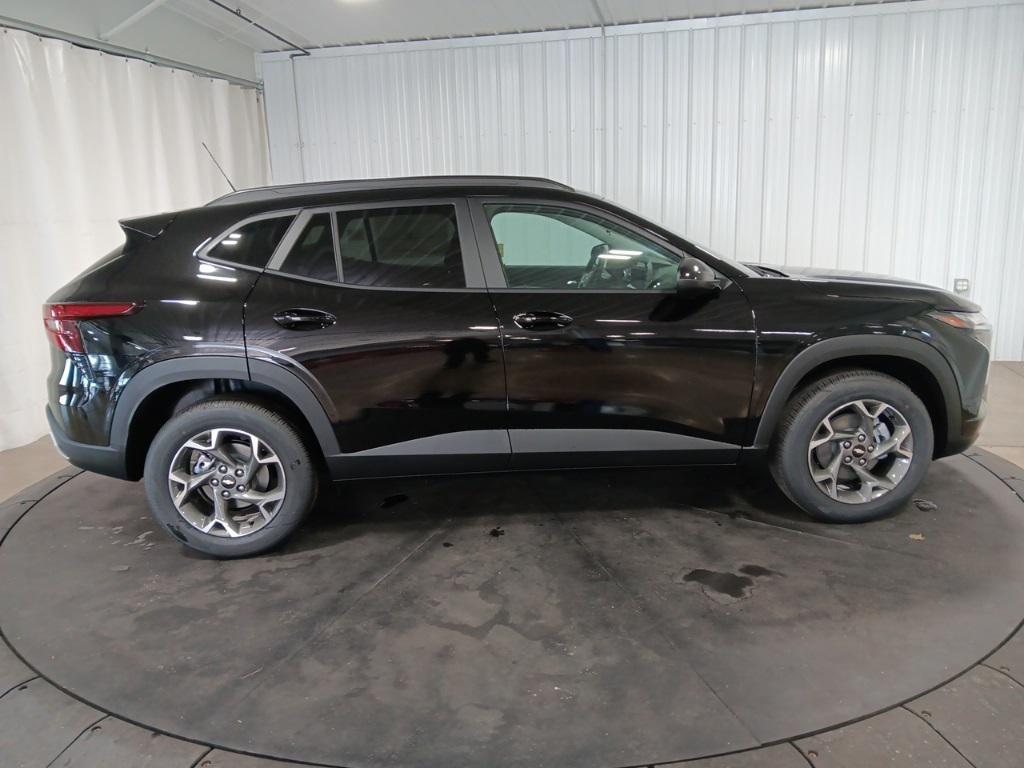new 2025 Chevrolet Trax car, priced at $25,750