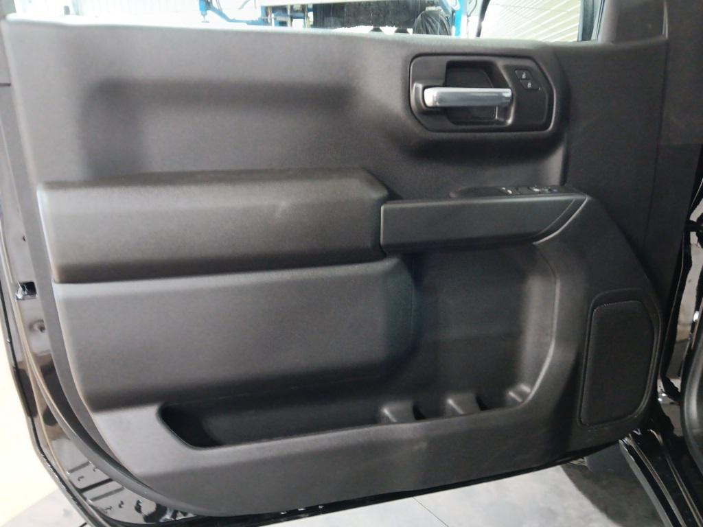 new 2025 Chevrolet Silverado 1500 car, priced at $45,780